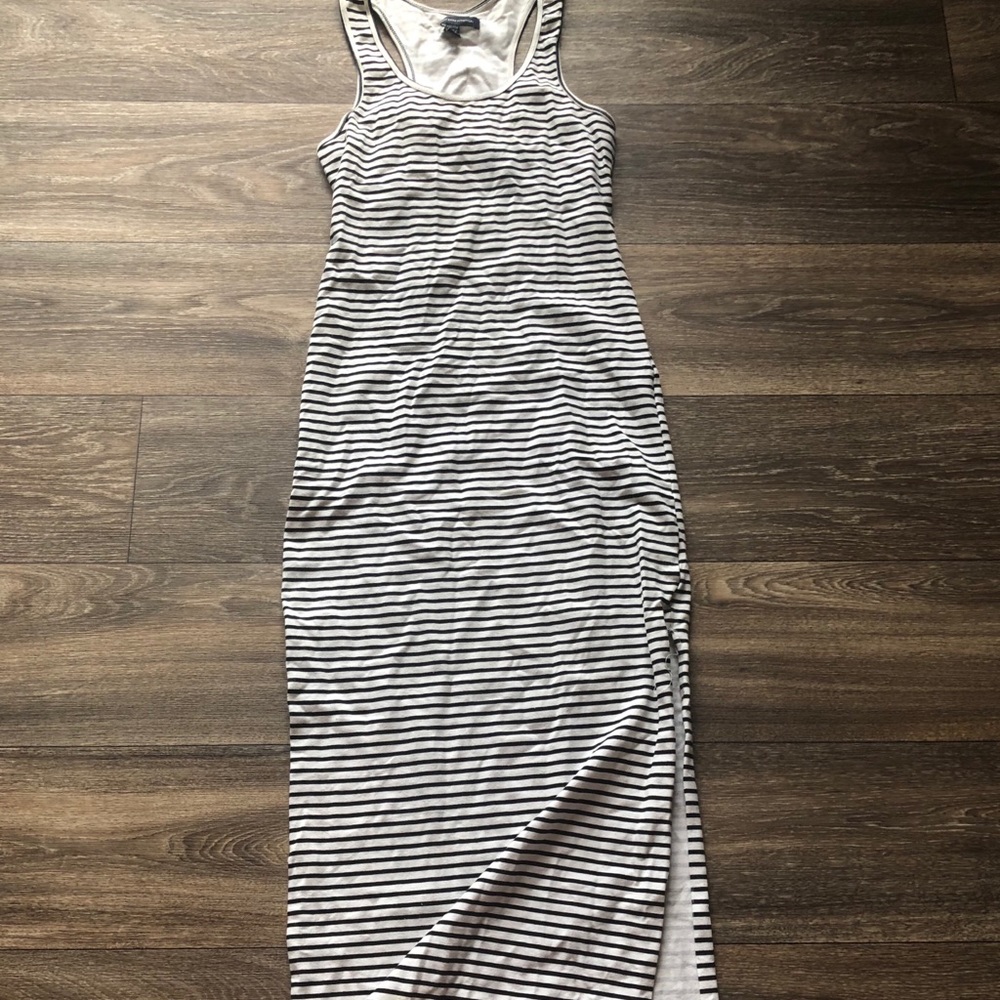 Maxi dress with ombré pink bottom